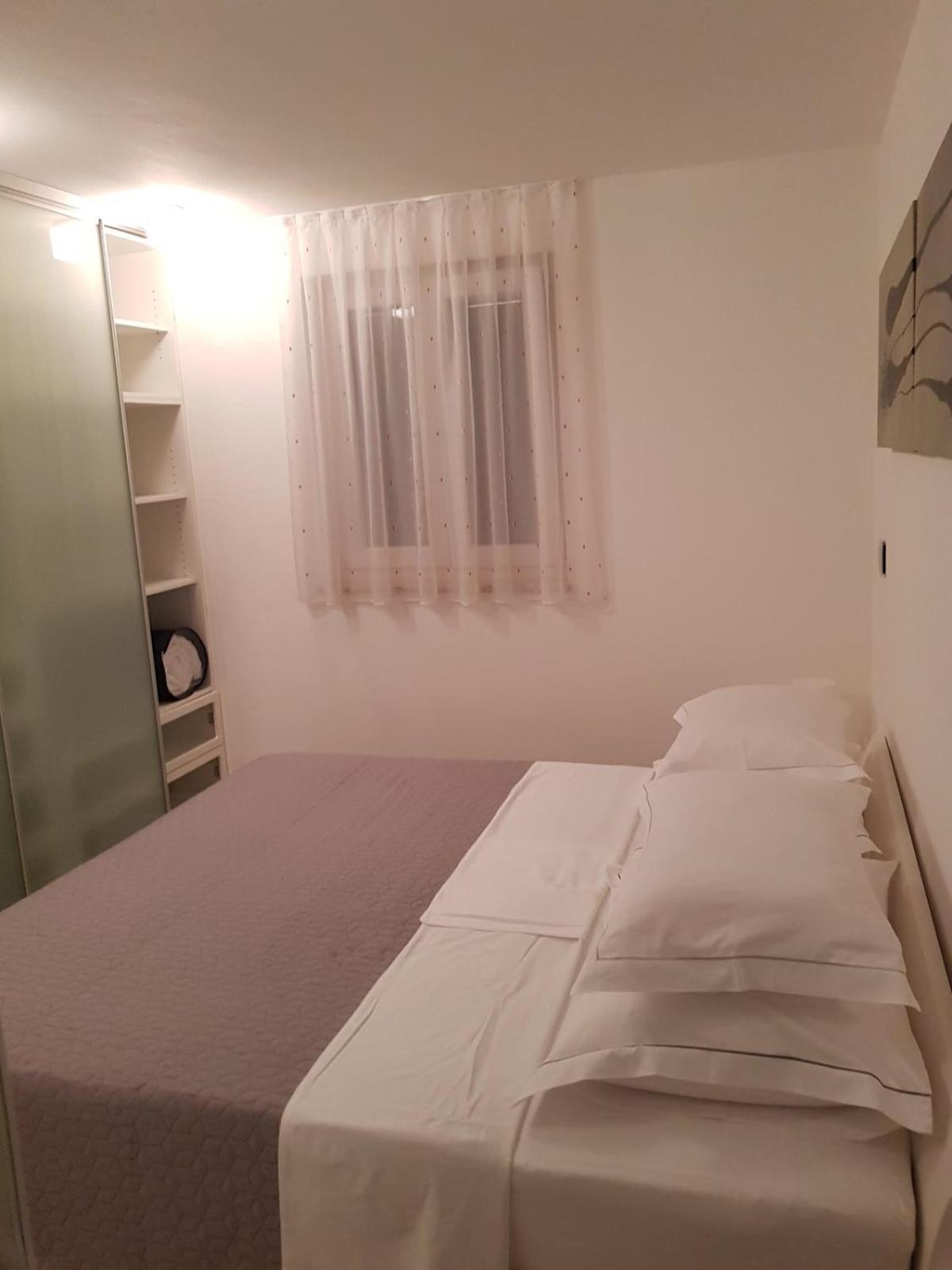 Apartments Fontana Zambratija Εξωτερικό φωτογραφία